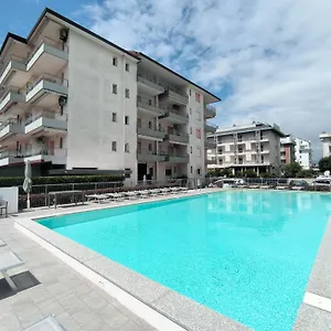 https://condominio-san-nicholas.hotelinveneto.com