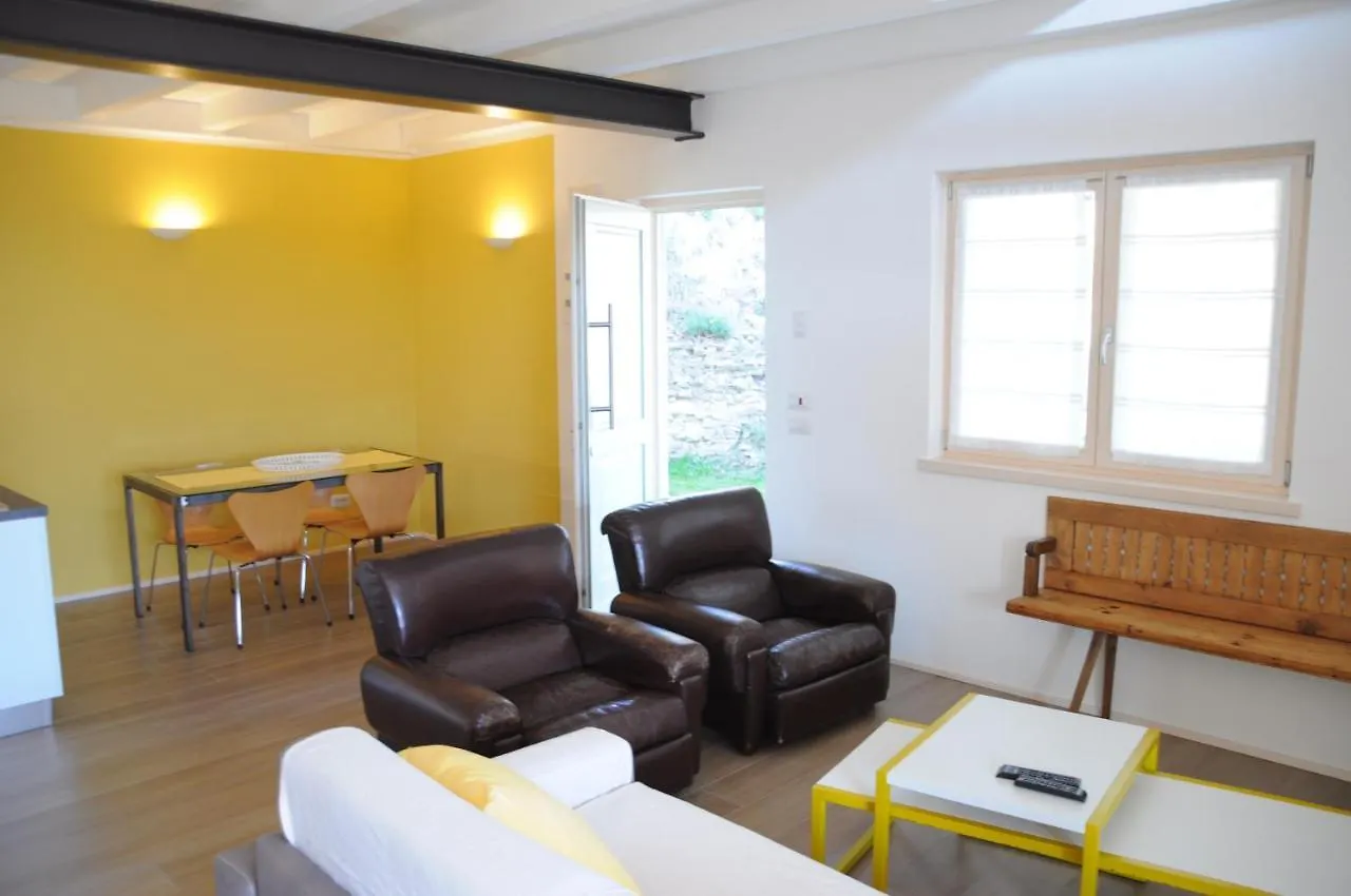 Villetta 56 Blu Yellow And Red Lake View Garden Private Parking By Garda Domus Mea Tremosine Italy