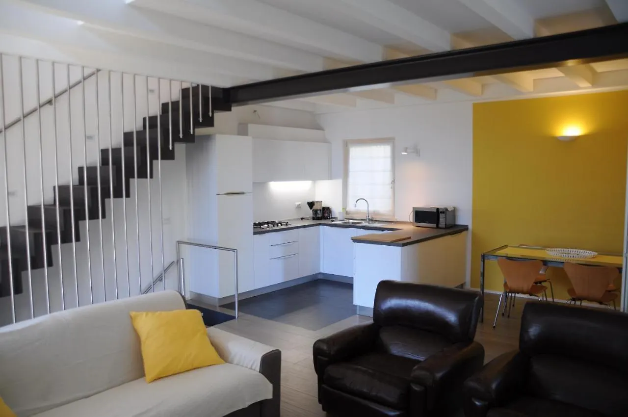 Villetta 56 Blu Yellow And Red Lake View Garden Private Parking By Garda Domus Mea Tremosine