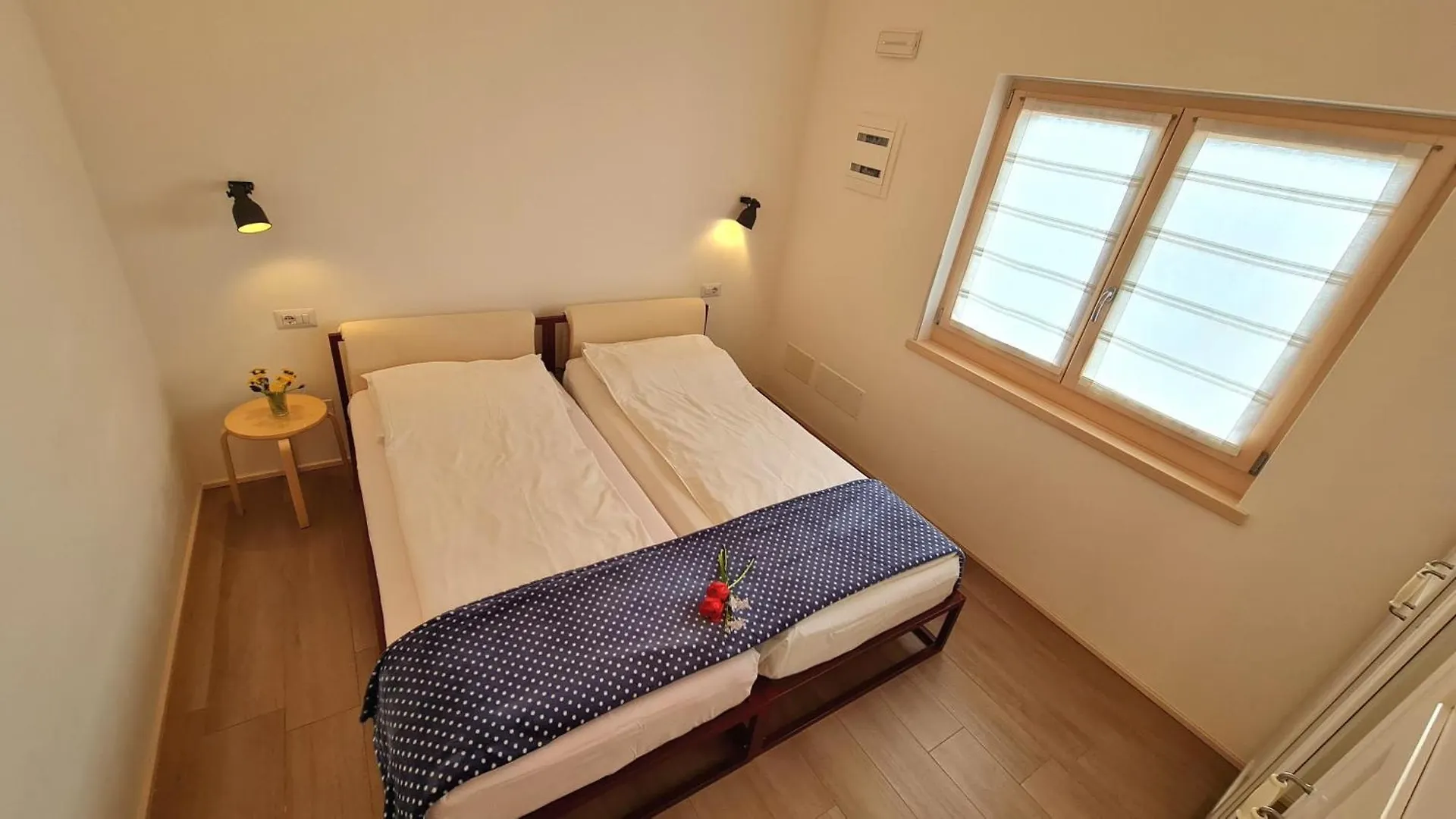 Villetta 56 Blu Yellow And Red Lake View Garden Private Parking By Garda Domus Mea Tremosine 0*,