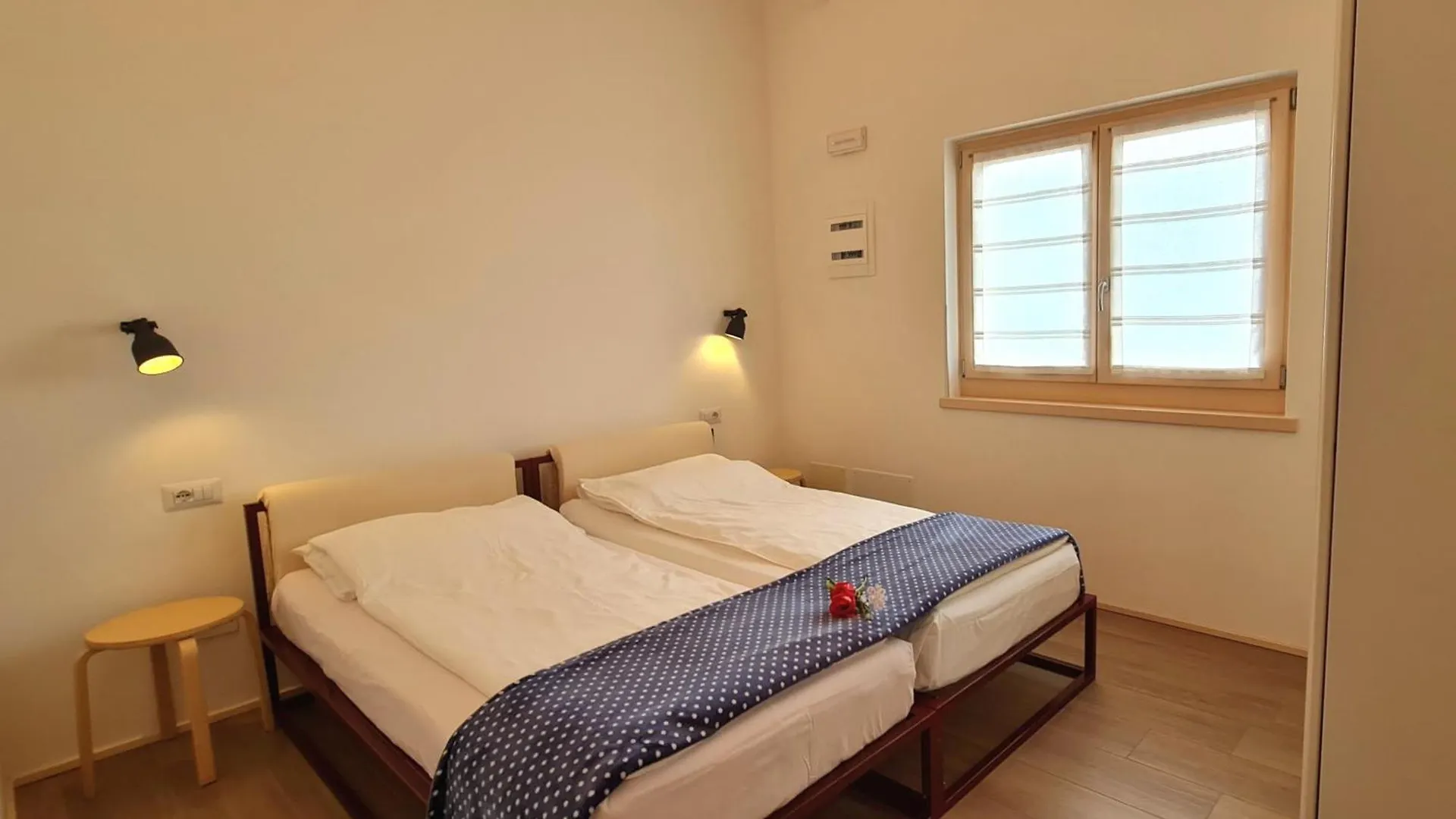 Villetta 56 Blu Yellow And Red Lake View Garden Private Parking By Garda Domus Mea Tremosine Holiday home
