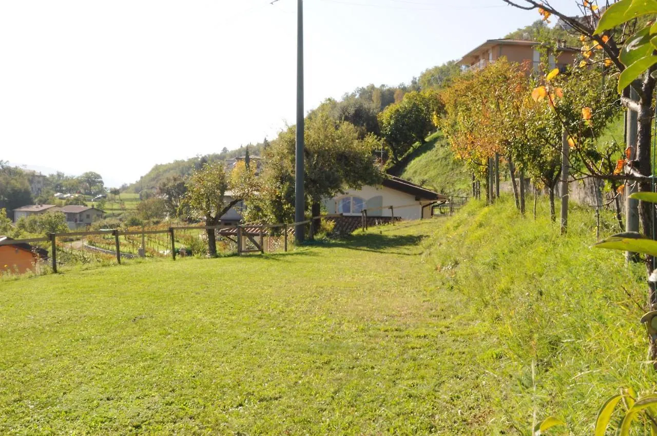 Villetta 56 Blu Yellow And Red Lake View Garden Private Parking By Garda Domus Mea Tremosine