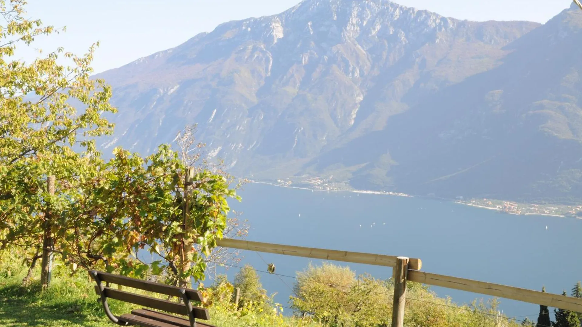 Villetta 56 Blu Yellow And Red Lake View Garden Private Parking By Garda Domus Mea Tremosine 0*,  Italy