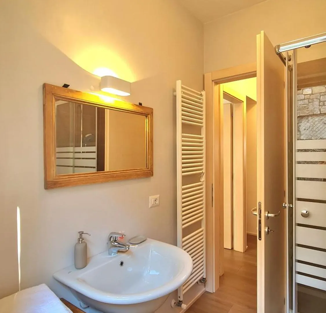 Holiday home Villetta 56 Blu Yellow And Red Lake View Garden Private Parking By Garda Domus Mea Tremosine Italy